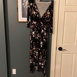 Scalloped hem floral dress